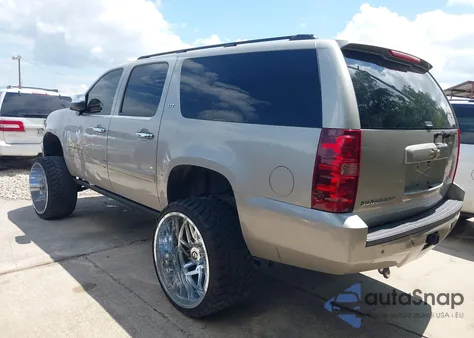 2008 Chevrolet Suburban 1500 Ltz z USA, uszkodzony, nr VIN 1GNFC16Y78R199812